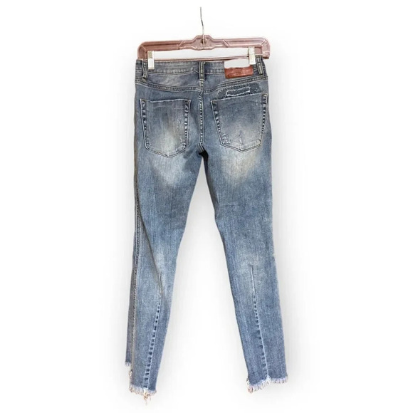 ONE TEASPOON Freebirds II Low Waist Skinny Light Wash Step Hem Jeans Size 26 - Picture 3 of 10